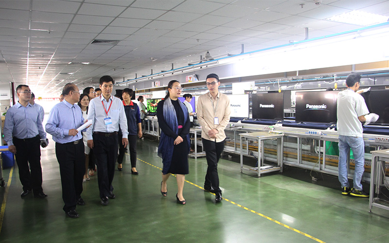 参观8868体育首页登录公司整机生产车间